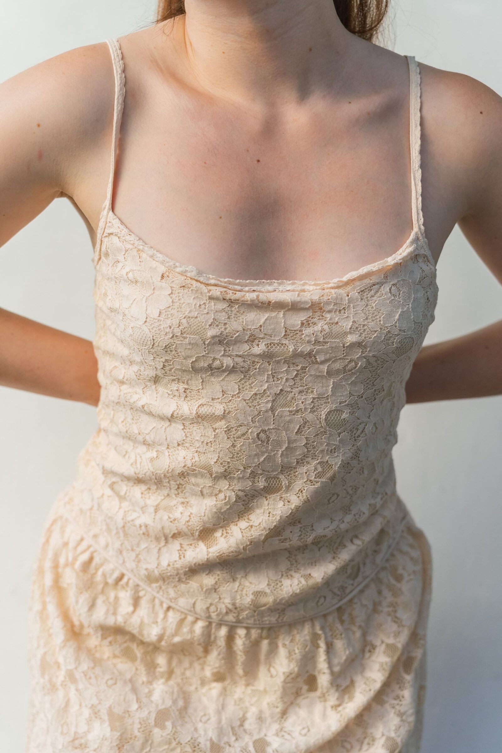 Aokigahara Scarlett - Valentina Godoy Photography