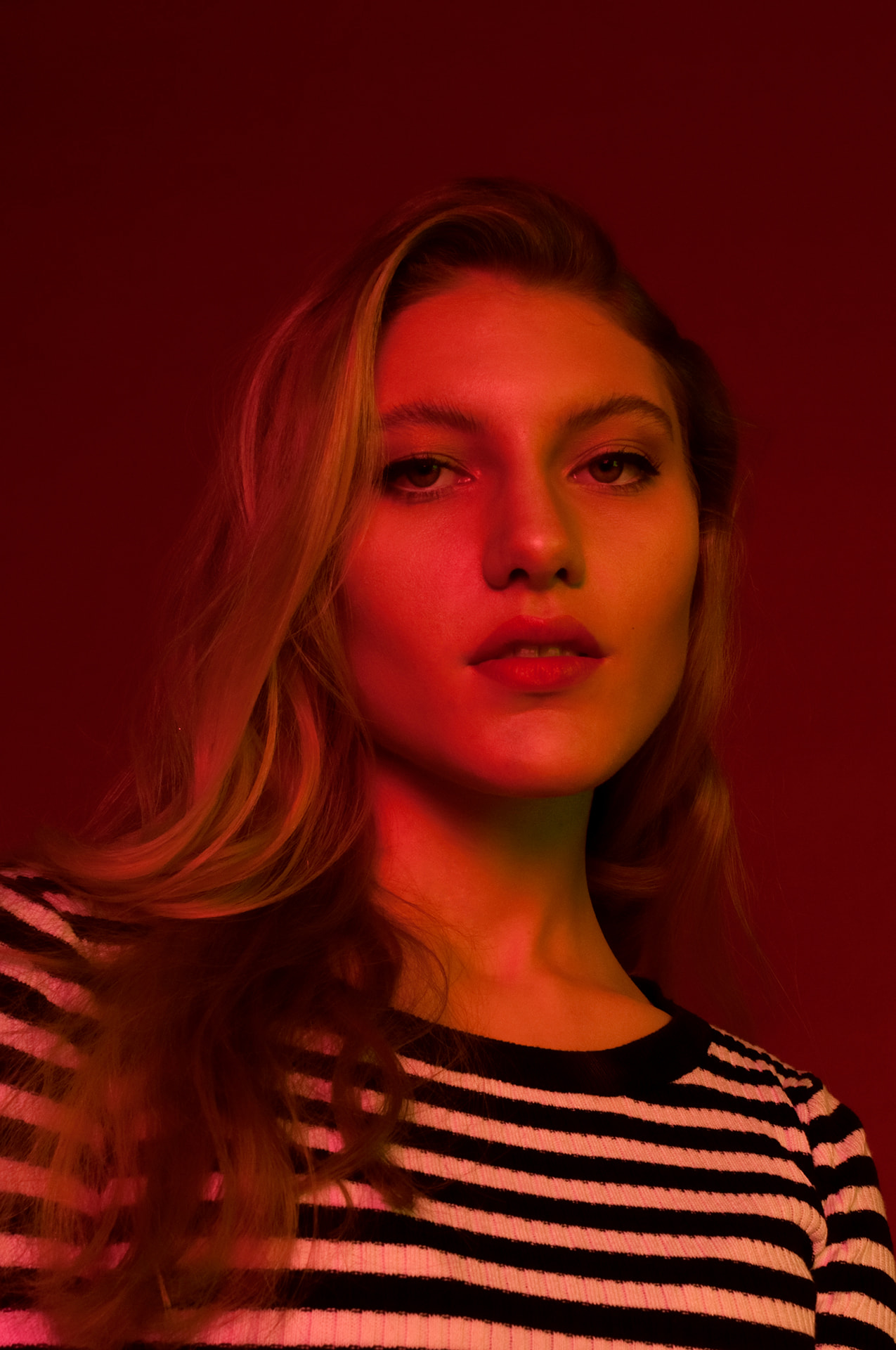 She’s filled with secrets / Editorial - Valentina Godoy Photography