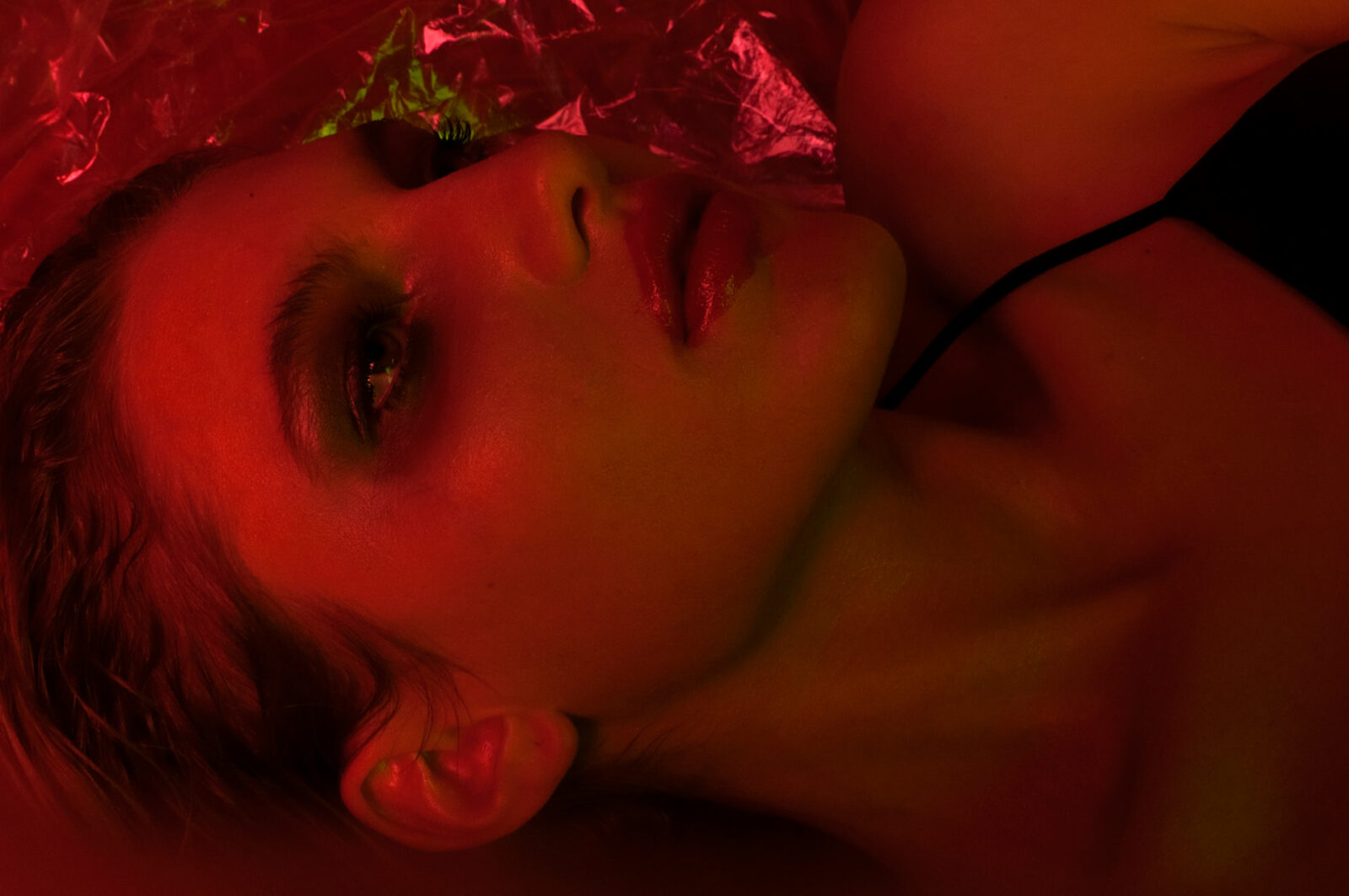 She’s filled with secrets / Editorial - Valentina Godoy Photography